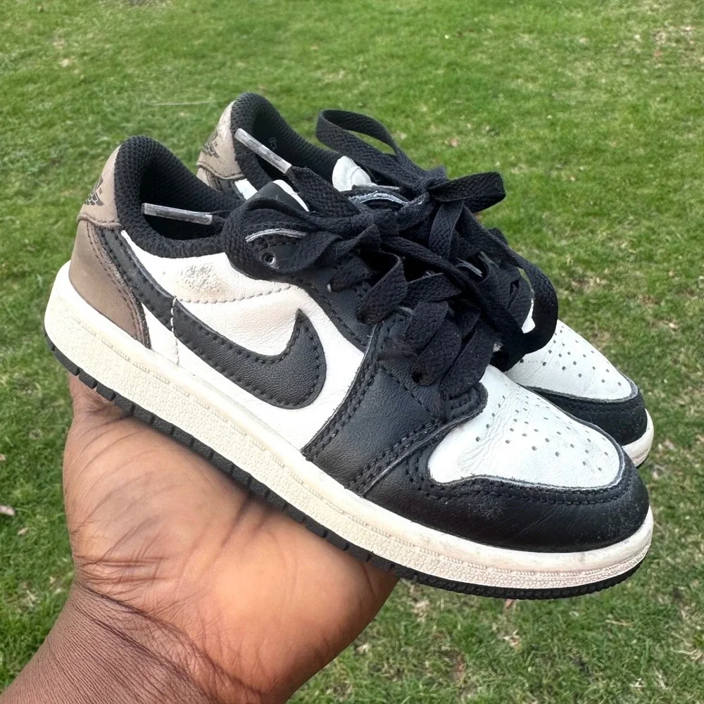Nike Air Jordan 1 Retro Low OG Kids Sneakers Size 11 Sail‎ Black Dark Mocha